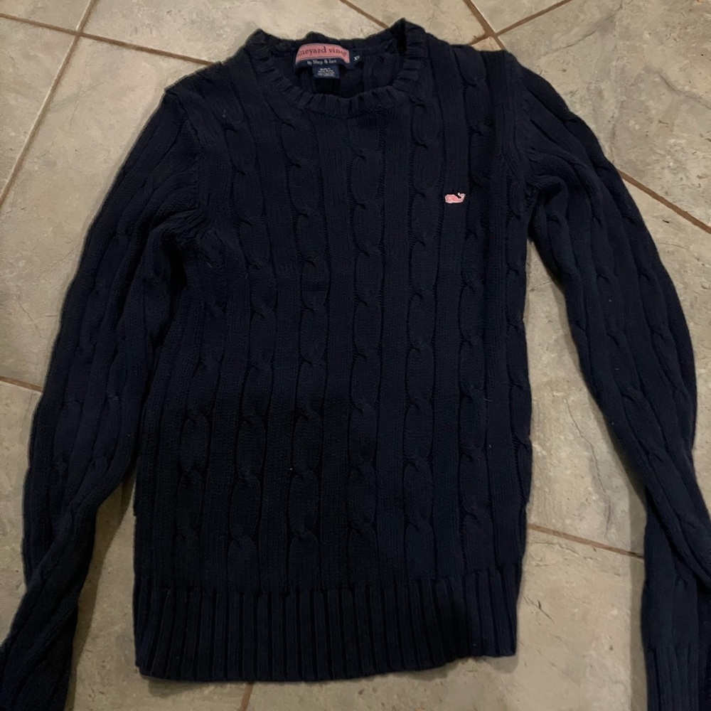 Vineyard Vines Blue Crewneck Cable Knit Sweater this is a kids sweater xs